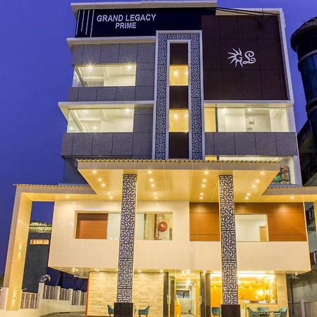 Zip By Spree Hotels Grand Legacy Prime 데라둔 외부 사진