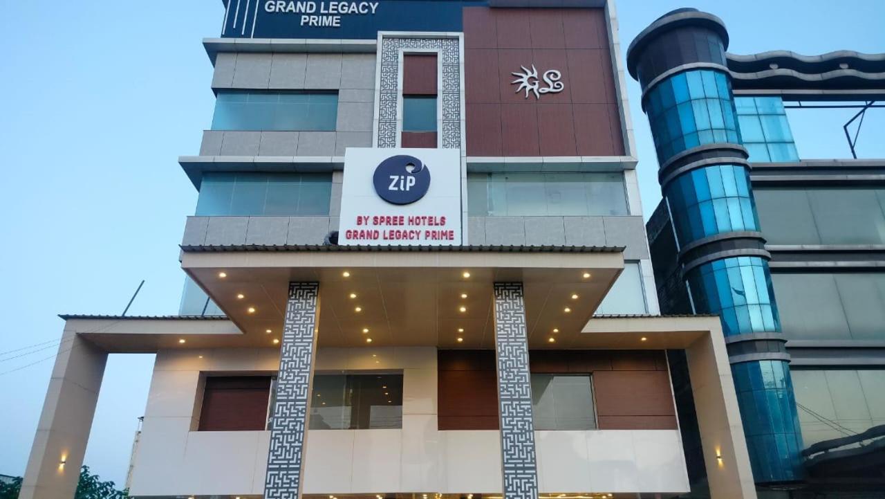 Zip By Spree Hotels Grand Legacy Prime 데라둔 외부 사진