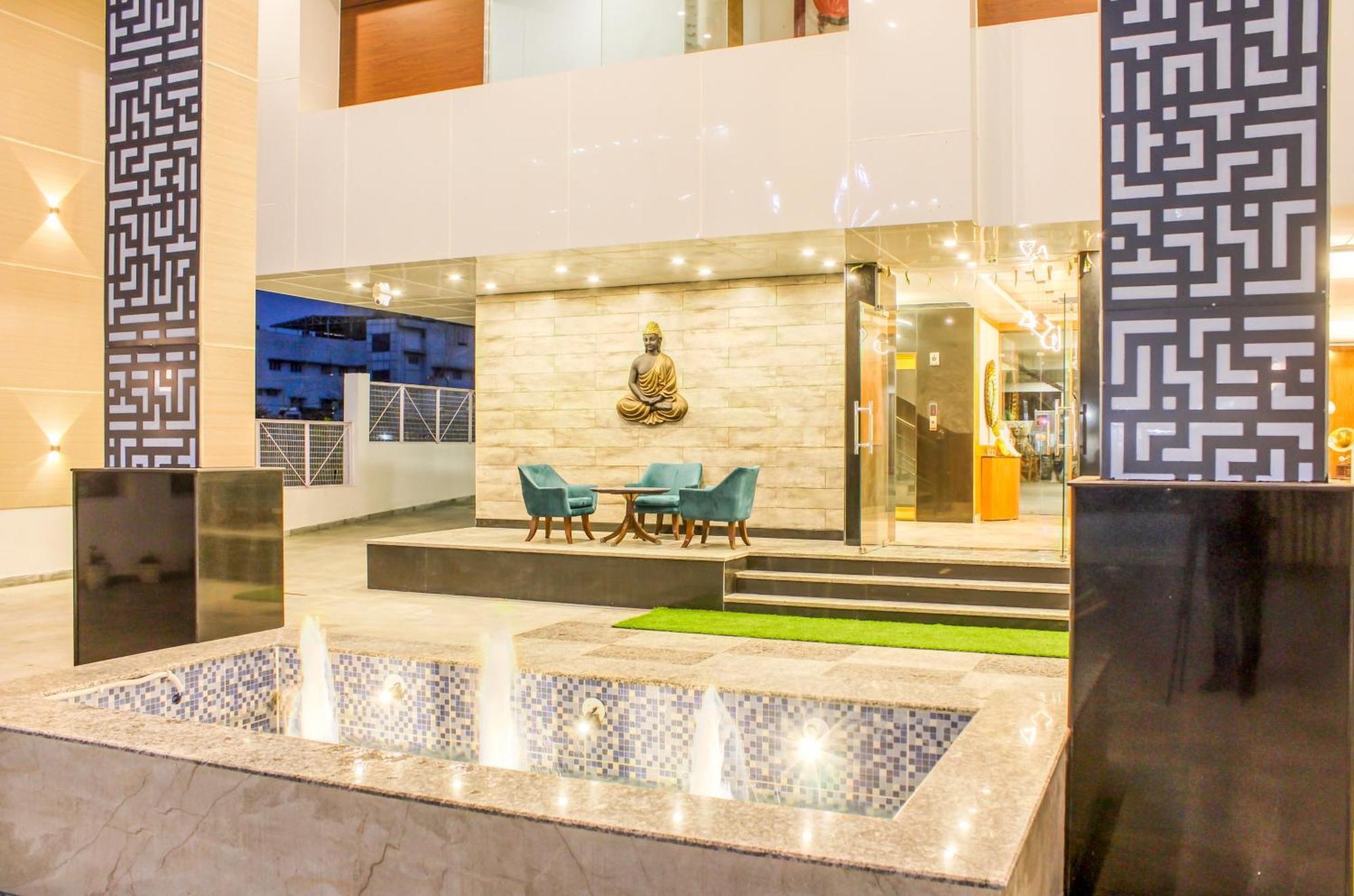 Zip By Spree Hotels Grand Legacy Prime 데라둔 외부 사진